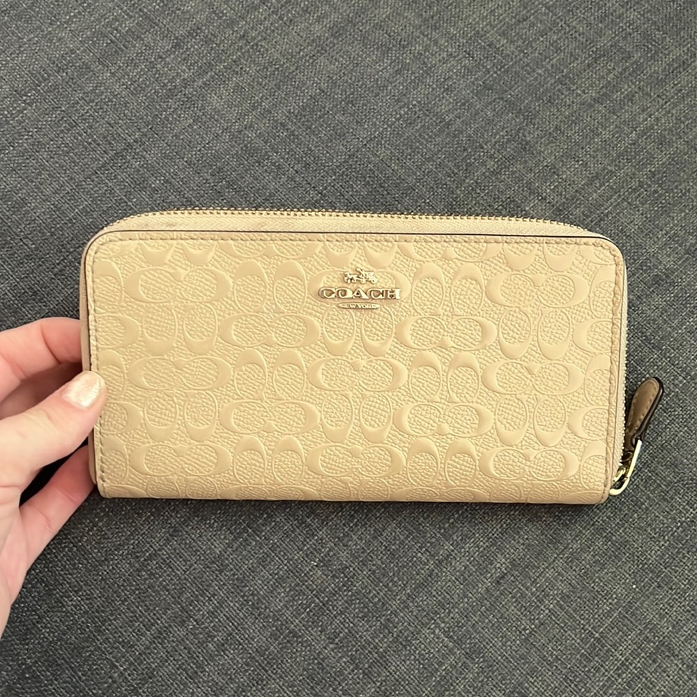 Coach continental wallet